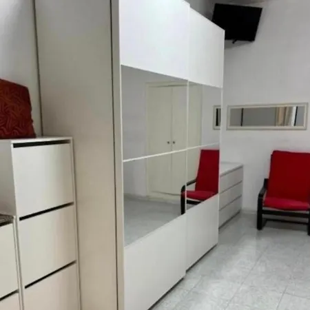 Stradone Apartment