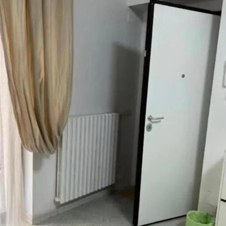 Stradone Apartment